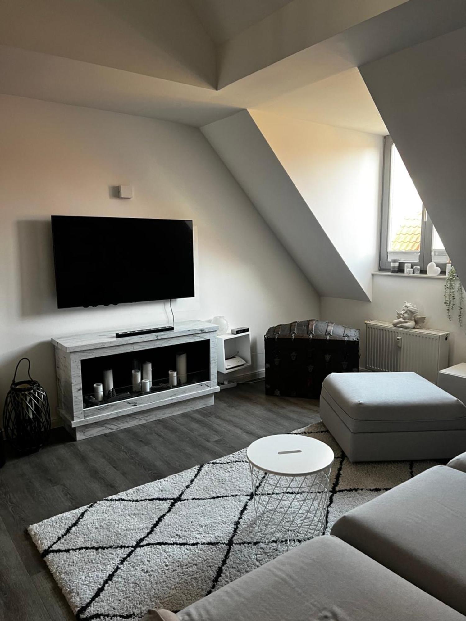 Moderne Galeriewohnung Mit Balkon Und Stellplatz Am Wenigemarkt Эрфурт Экстерьер фото