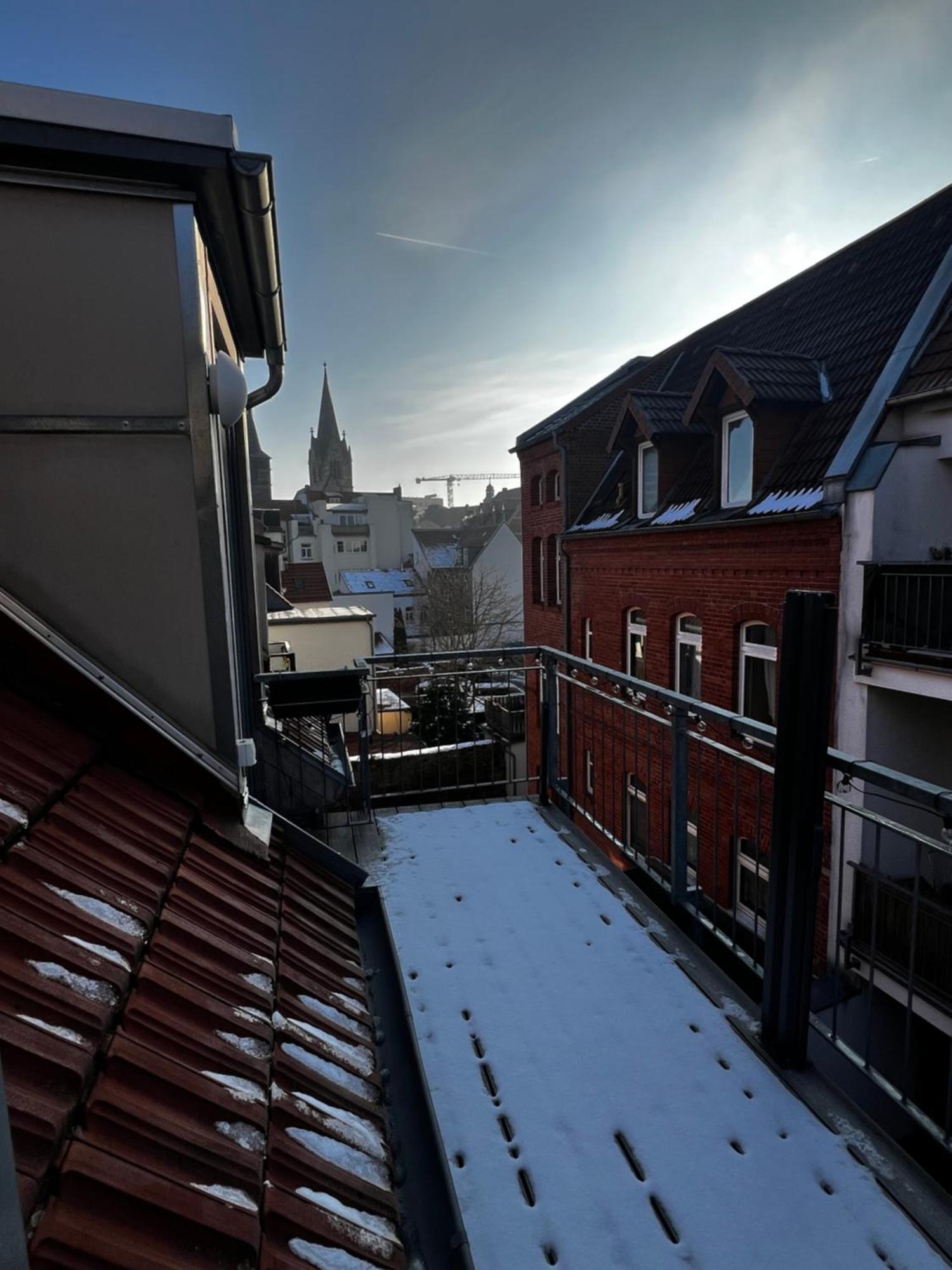 Moderne Galeriewohnung Mit Balkon Und Stellplatz Am Wenigemarkt Эрфурт Экстерьер фото